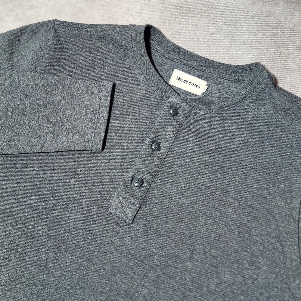 Taylor Stitch Mens 40 Heavy Bag Henley Long Sleeve Shirt Charcoal Grey Heather